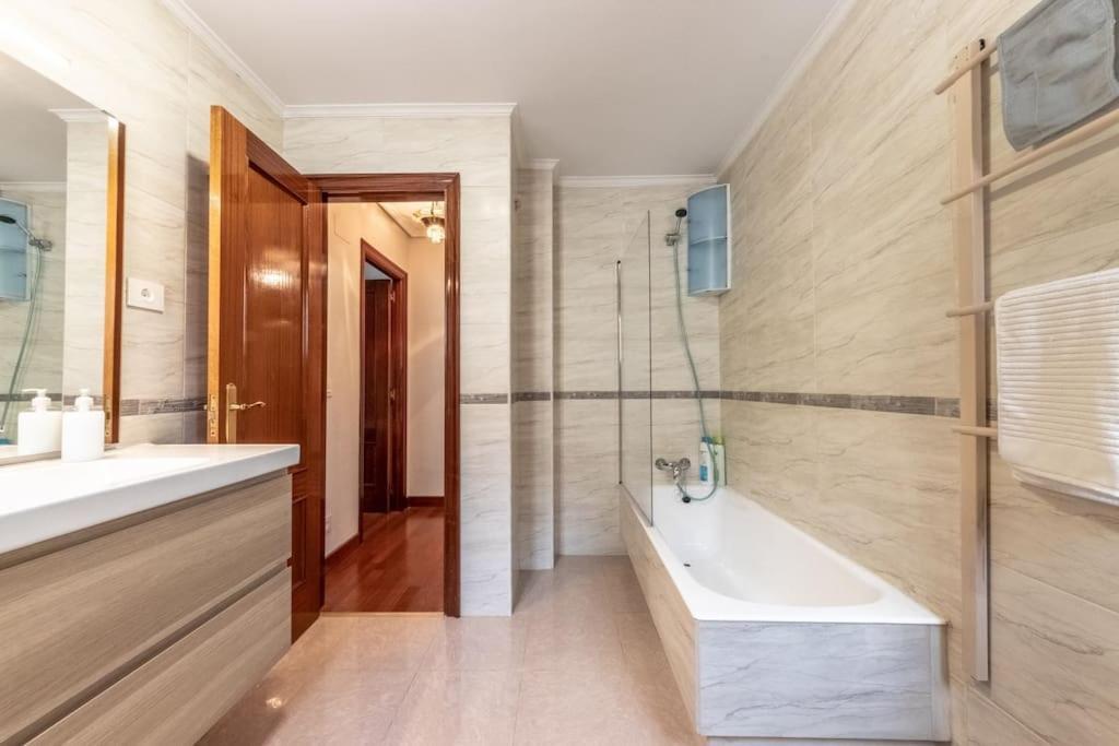 Apartament Acogedor Piso En Santurtzi .Parking Privado Zewnętrze zdjęcie